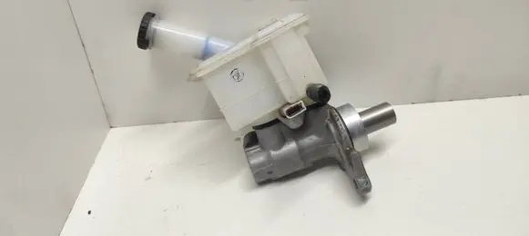 Nissan Note (E12) Master brake cylinder 3vv5b