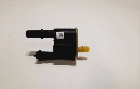 Chrysler 200 Valve vacuum 