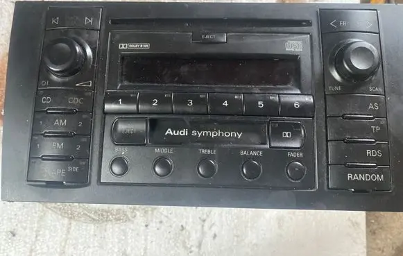 Audi A6 S6 C5 4B Radio/CD/DVD/GPS head unit 4B0035195