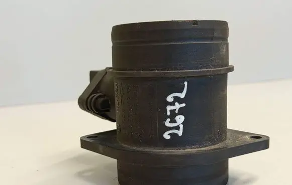 Volkswagen Touran I Mass air flow meter 038906461B 0281002531
