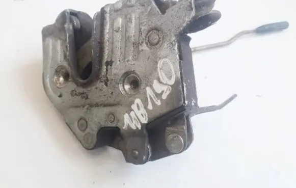 Mercedes-Benz 190 W201 Front door lock