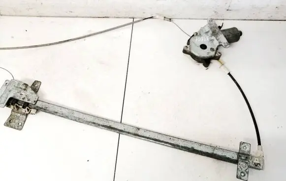 Opel Signum Front door window regulator motor 0130821666