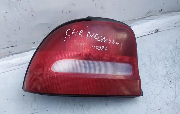Chrysler Neon I Rear/tail lights