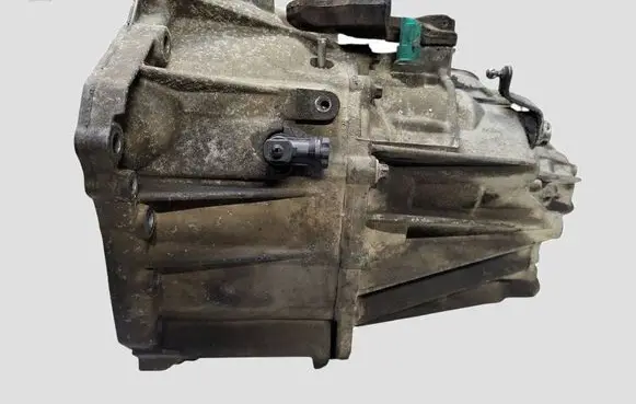 Opel Vivaro Manual 6 speed gearbox PF6040 C017556 320108718R