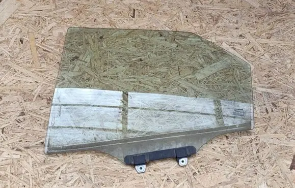 Honda Civic Rear door window glass 43R00048 DOT24AS2M68