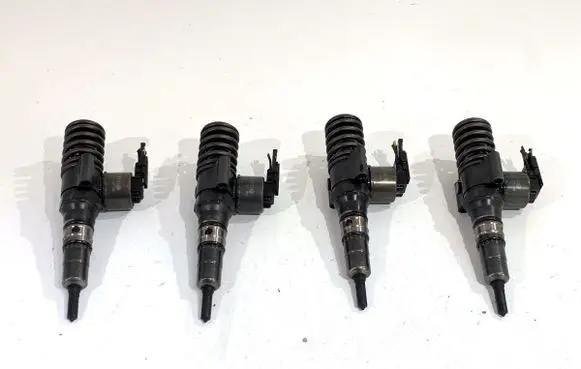 Skoda Octavia Mk2 (1Z) Fuel injectors set 03G130073G