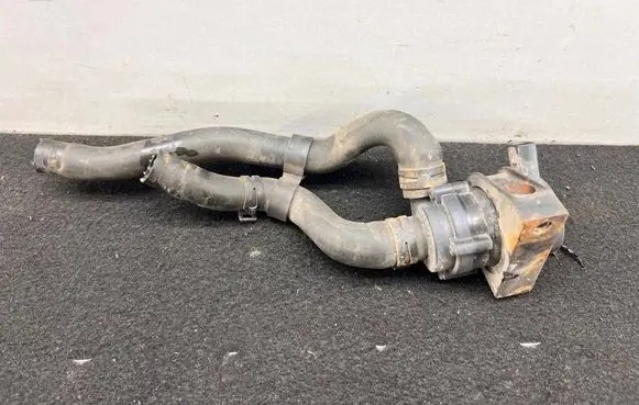 Audi A3 S3 A3 Sportback 8P Engine coolant pipe/hose 1K0122063J