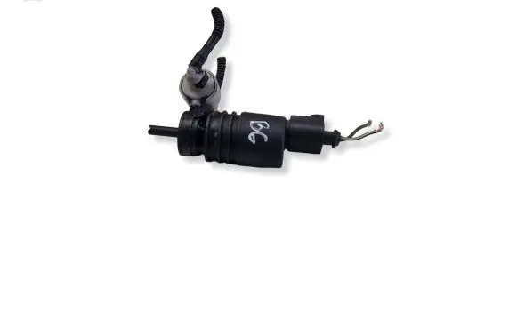 Volkswagen PASSAT B6 Windscreen/windshield washer pump 1K6955651