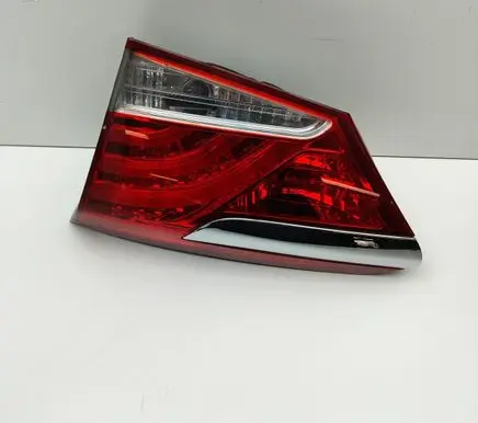 Hyundai i40 Tailgate rear/tail lights 924043Z001