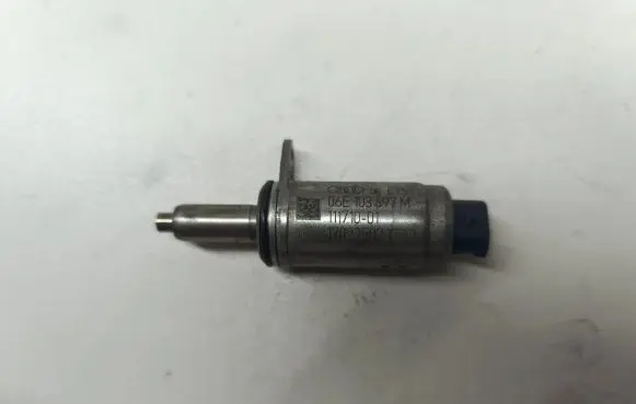 Volkswagen Golf VII Camshaft position sensor 06E103697M 11171001