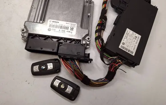 BMW 3 E90 E91 Engine ECU kit and lock set 8506438 13618506438 0281016110