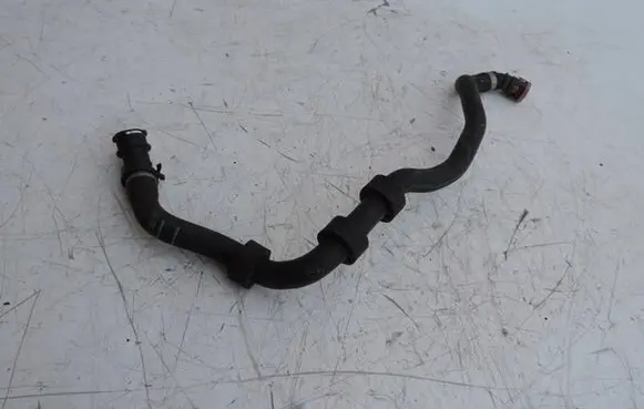 Ford Kuga II Engine coolant pipe/hose FV41-18K579-AE
