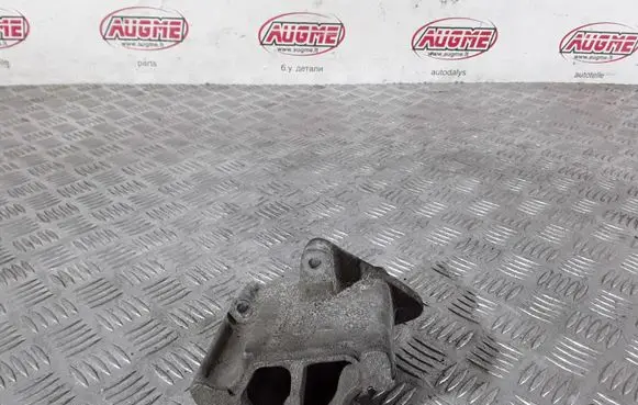 Land Rover Range Rover L322 Engine mounting bracket 6H4Q9A398AA
