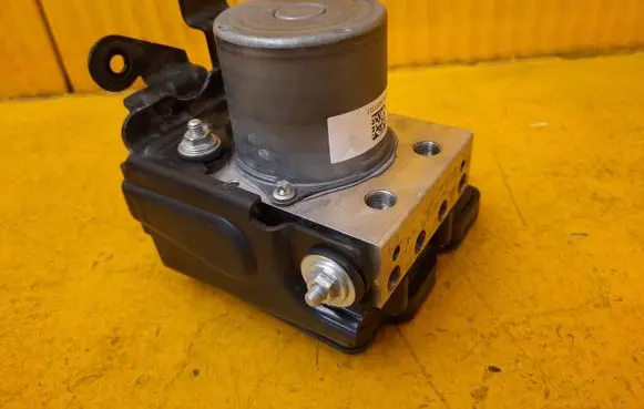 Mercedes-Benz V Class W447 ABS Pump A4479007311 269797