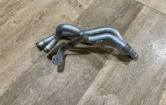 Land Rover Range Rover Sport L494 Engine coolant pipe/hose CPLA18C553AA CV1KA