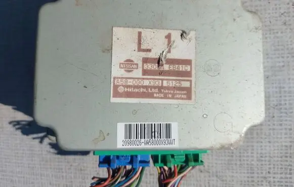 Nissan Pathfinder R51 Gearbox control unit/module 33084EB41C