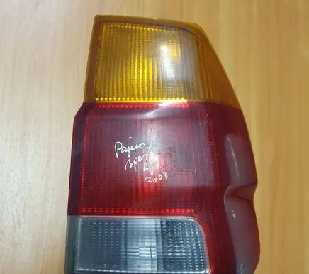 Mitsubishi Pajero Sport I Rear/tail lights 0431690