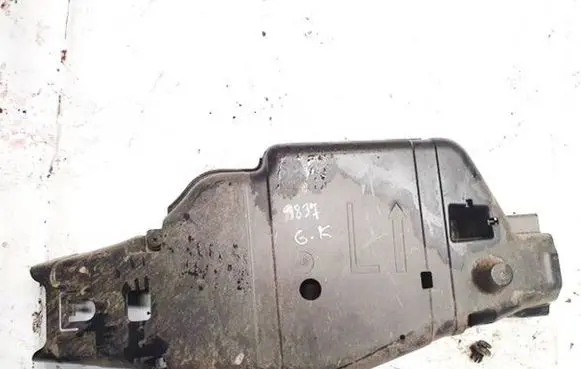 Engine splash shield/under tray