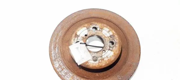 Toyota Yaris Rear brake disc neventiliuojamas