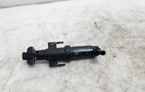 Mini Cooper Countryman R60 Headlight washer spray nozzle 1307030580
