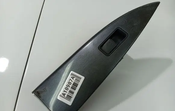 Mazda 6 Electric window control switch GP9A66370