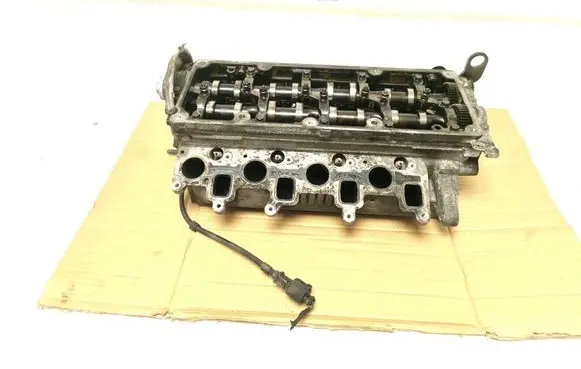 Volkswagen Tiguan Engine head 03L103351J