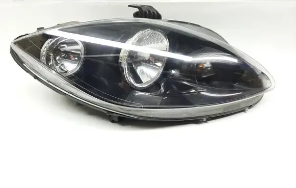 Seat Leon (1P) Headlight/headlamp 5P1941034A