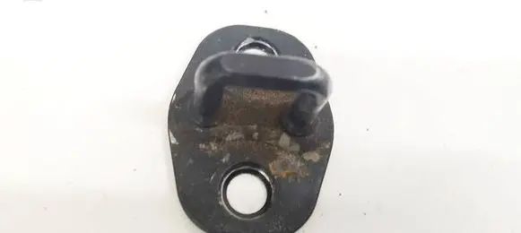 Chevrolet Captiva Front door lock loop/hook striker 