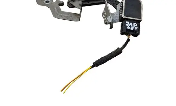 Volvo XC40 Rear air suspension level height sensor 32221958