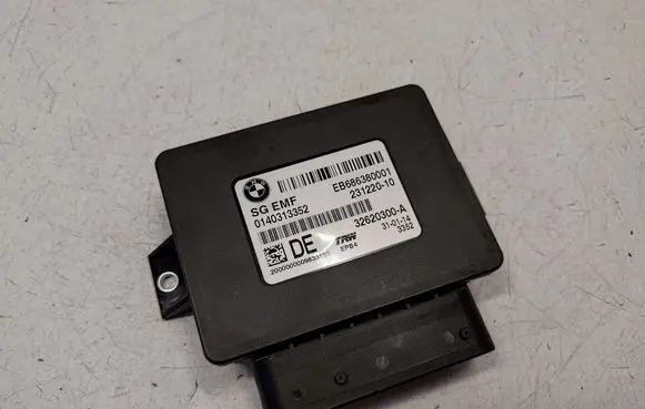 BMW 5 F10 F11 Rear brake EMF control unit/module 6863800 34436863800 34436863277