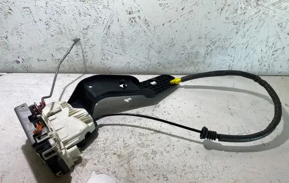 Dodge Durango Front door lock P04589921AF