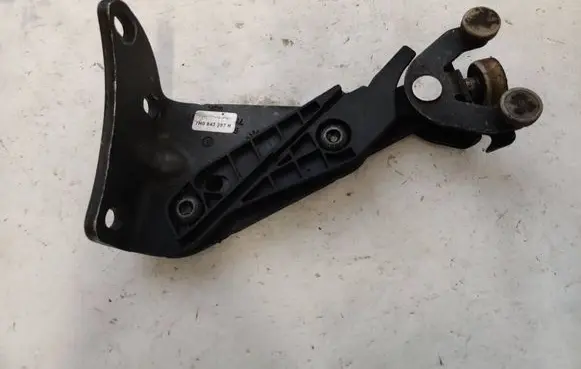 Volkswagen Transporter - Caravelle T5 Sliding door upper roller guide/hinge 7H0843397H