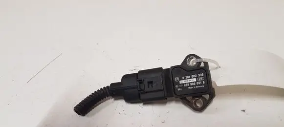 Audi A6 S6 C6 4F Air pressure sensor 0281002399 038906051B