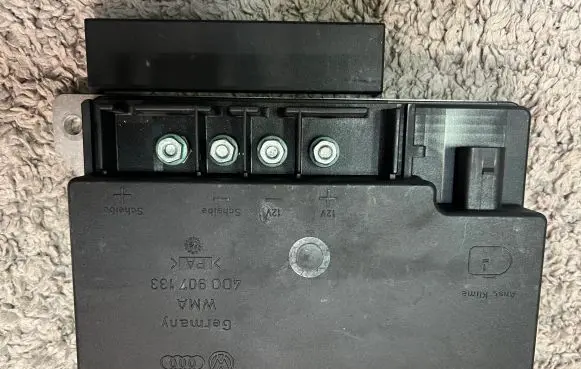 Audi A8 S8 D2 4D Other control units/modules 4D0907133