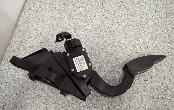 Hyundai Sonata Accelerator pedal position sensor 
