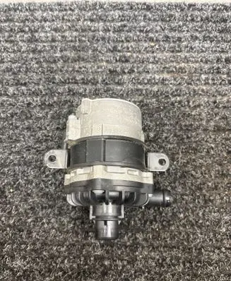 Volvo XC90 Electric auxiliary coolant/water pump 31368284