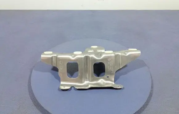 BMW X6 M Exhaust heat shield 9477797