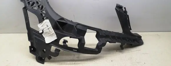 Mercedes-Benz C W204 Front bumper mounting bracket A2048850865
