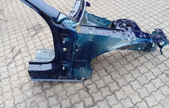 BMW M8 F93 Gran Coupe Front quarter panel 41002456303