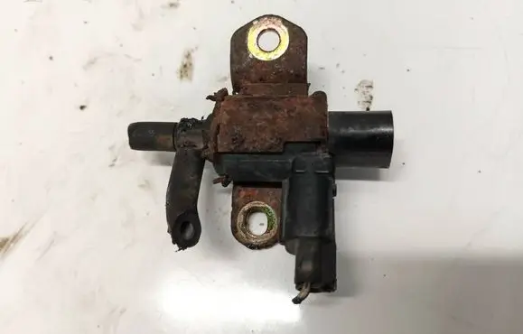 Ford Mondeo Mk III Turbo solenoid valve 1s7g9j559ba
