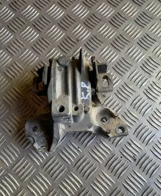 Peugeot 407 Engine mount bracket 326B96