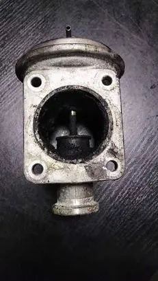 BMW 3 E46 EGR valve 7785789