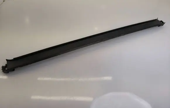 Audi 80 90 S2 B4 Rain gutter 895877633