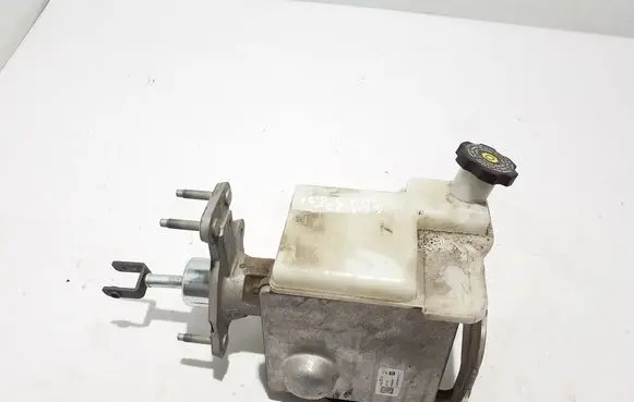 Chevrolet Silverado Brake booster 87815010