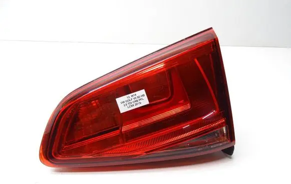 Tailgate rear/tail lights