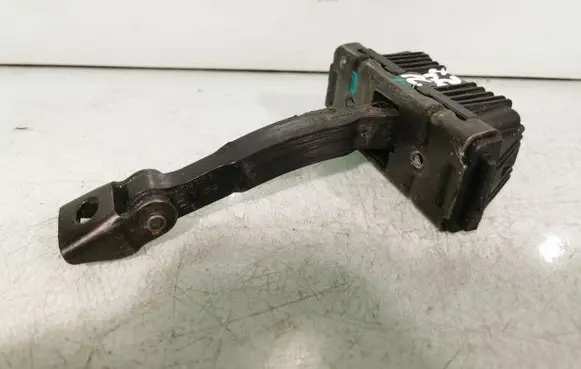 BMW X5 E53 Front door check strap stopper
