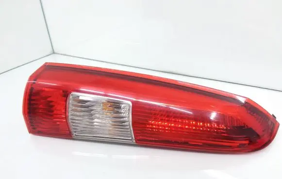 Volvo V70 Rear/tail lights 9154493