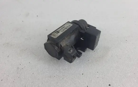BMW 5 E60 E61 Turbo solenoid valve 722796010