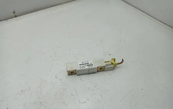 Volvo XC90 Airbag deployment crash/impact sensor 8651755 090303 004619