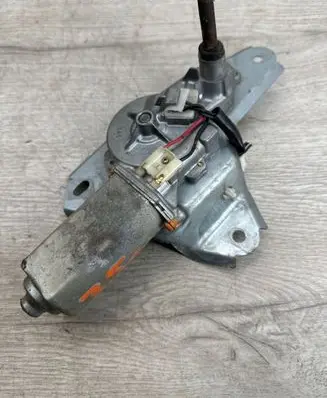 Mazda 2 Rear window wiper motor 34376581